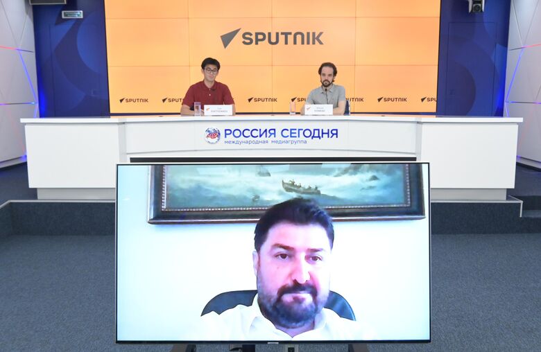 Турецкие журналисты познакомились с возможностями использования ИИ в медиасфере - «Россия сегодня», 780, 01.09.2025