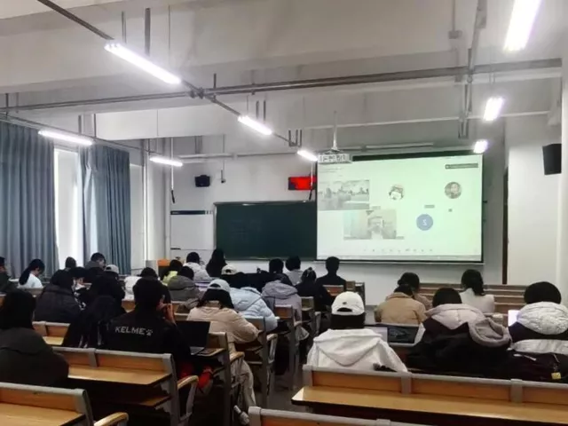 Сессия SputnikPro для Университета Ланьчжоу - «Россия сегодня», 640, 09.12.2025