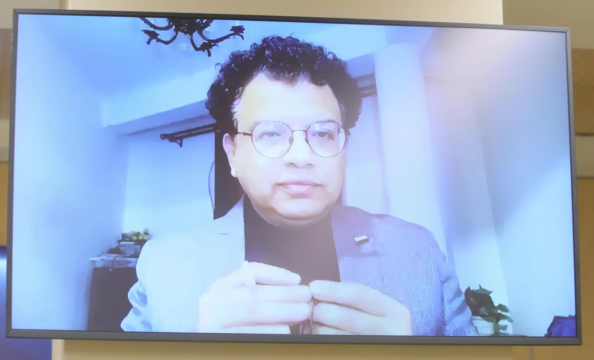 Директор Азиатского центра исследований и перевода Ахмед Мустафа Директор Азиатского центра исследований и перевода Ахмед Мустафа - «Россия сегодня», 1180, 01.04.2026